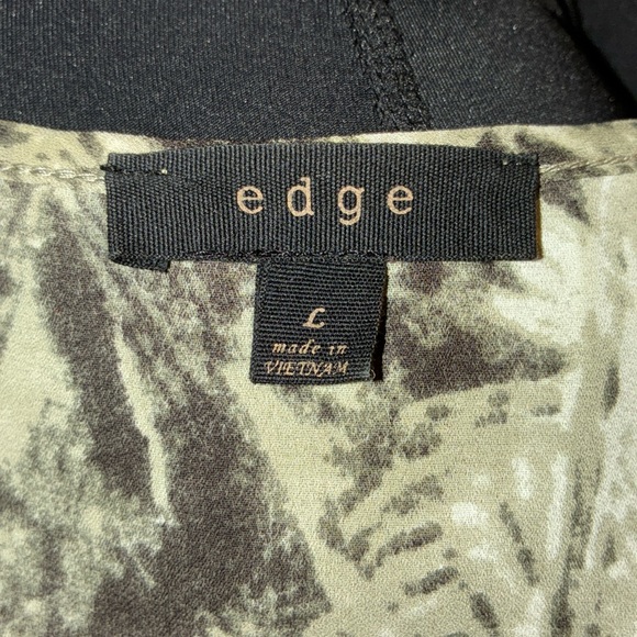 EDGE leopard print Blouse, sage green/black, sleeveless, button front. L EUC - Picture 11 of 17